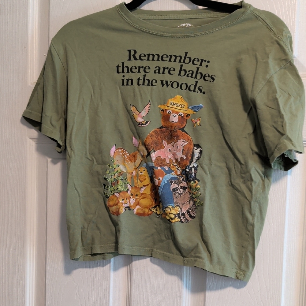 Women's Cropped Smokey The Bear Graphic Tee